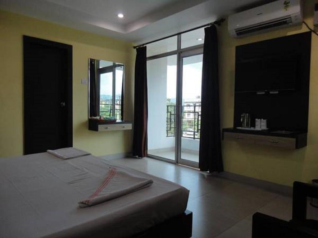 Hotel Sun View Dispur Bagian luar foto